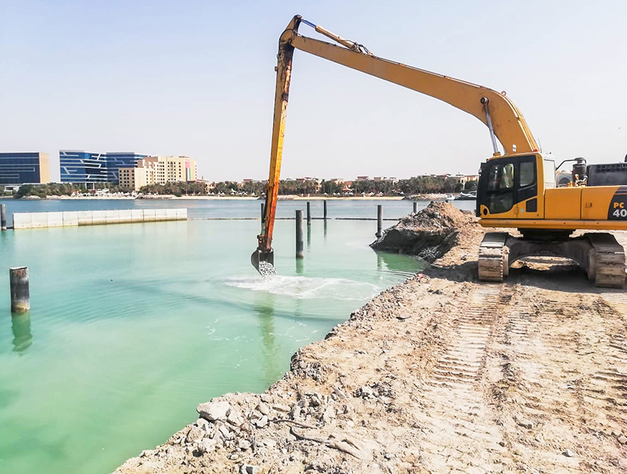Commercial Port Dredging & Basin Reclamation